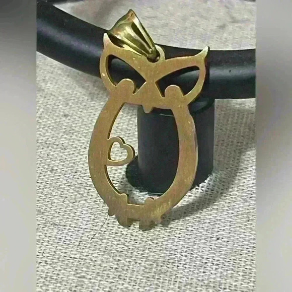 Gold Tone Owl Necklace Charm ONLY - Picture 3 of 3
